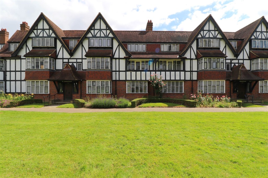 Queens Drive, West Acton, West Acton